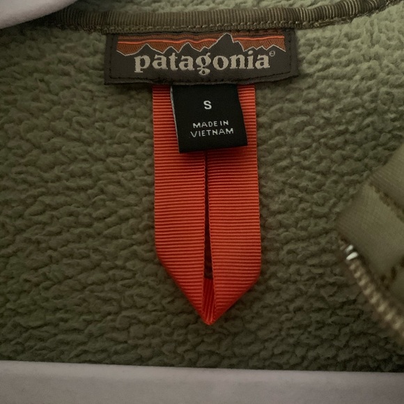 Patagonia sweater jacket - Picture 3 of 6